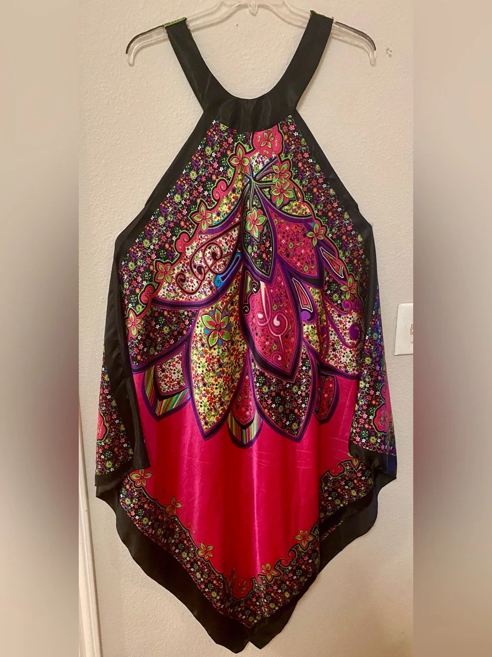 Vibrant Floral Halter Dress in Hot Pink & Black - One Size - EUC! - Picture 4 of 4